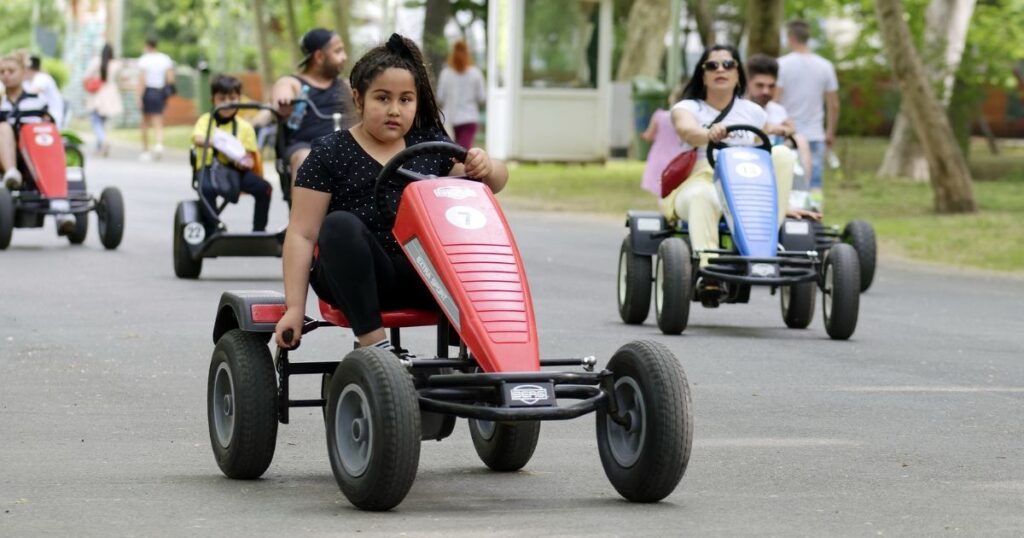 Cars a pedales - Espectáculos Daniel