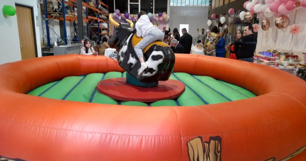 Toro mecánico - Espectáculos Daniel